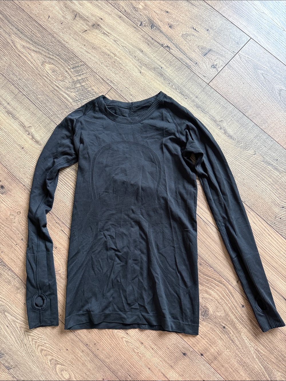lululemon athletica Black Long-Sleeve Seamless Crew